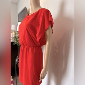 Women's Boutique Dress Size Small. Lightweight with cap sleeves.